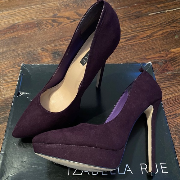 Heels - Picture 2 of 4